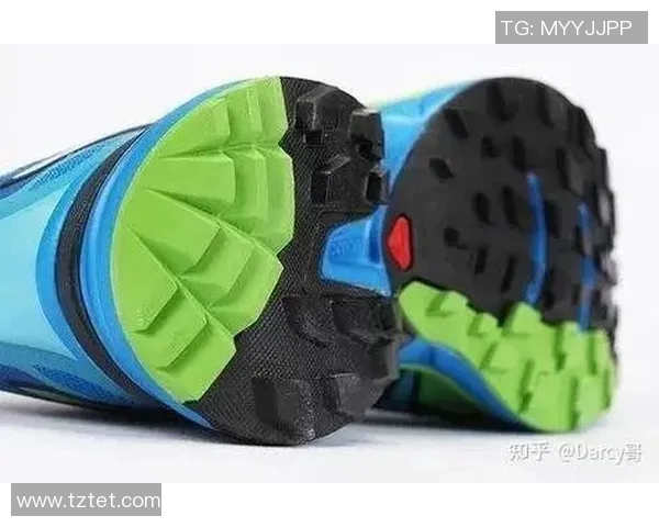 球星如何根据个人需求定制专属足球鞋底设计技巧揭秘 球星如何根据个人需求定制专属足球鞋底设计技巧揭秘